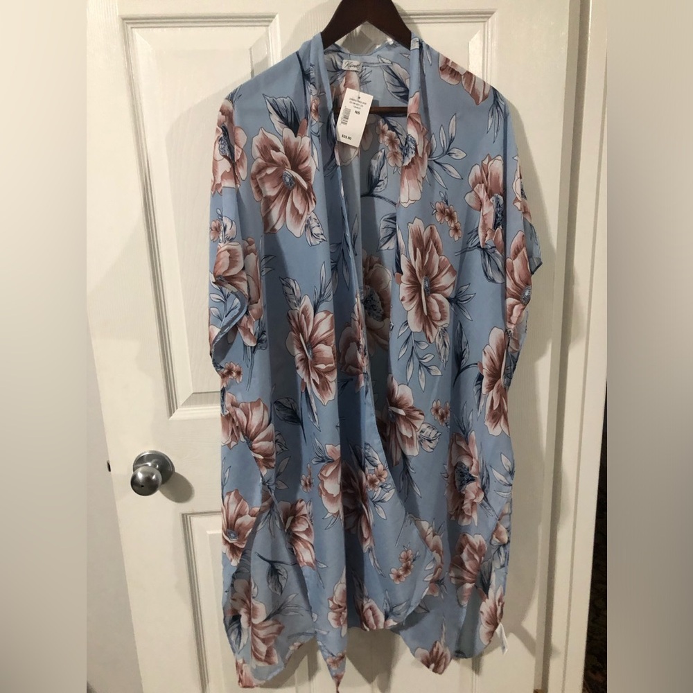 - Cardigan (cover up)
One size